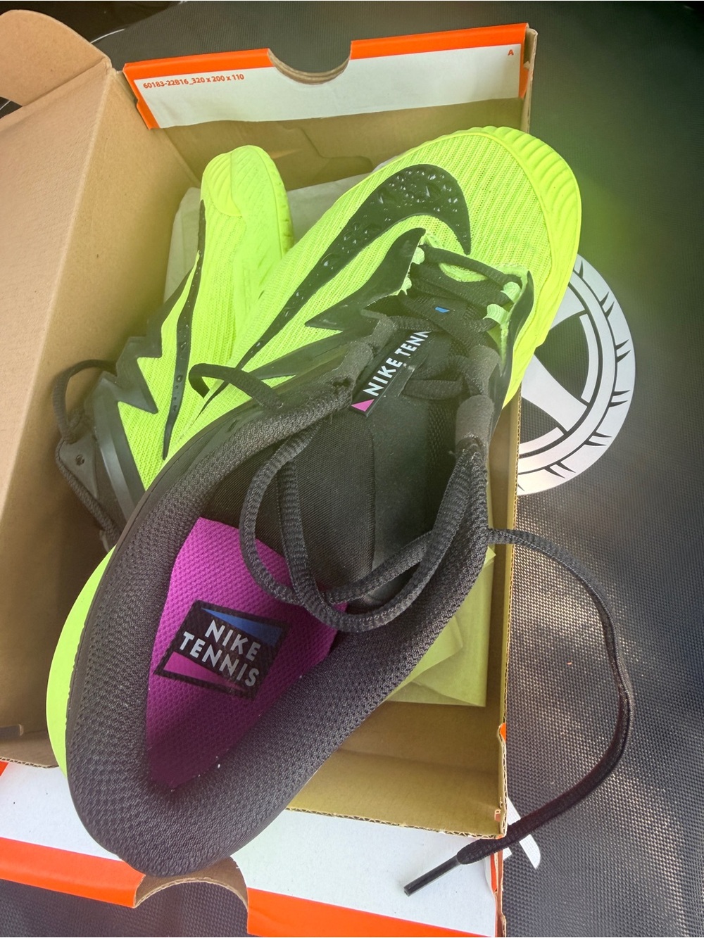 Nike women’s Vapor Pro 3 - pickleball/tennis sneakers